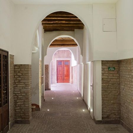 Corte Degli Estensi, Romantica Mansardina Ферара Екстериор снимка