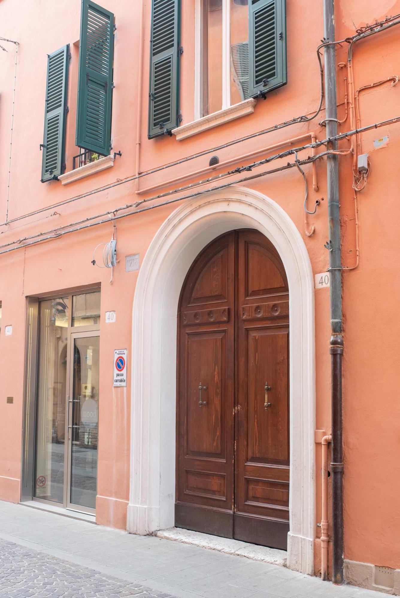 Corte Degli Estensi, Romantica Mansardina Ферара Екстериор снимка